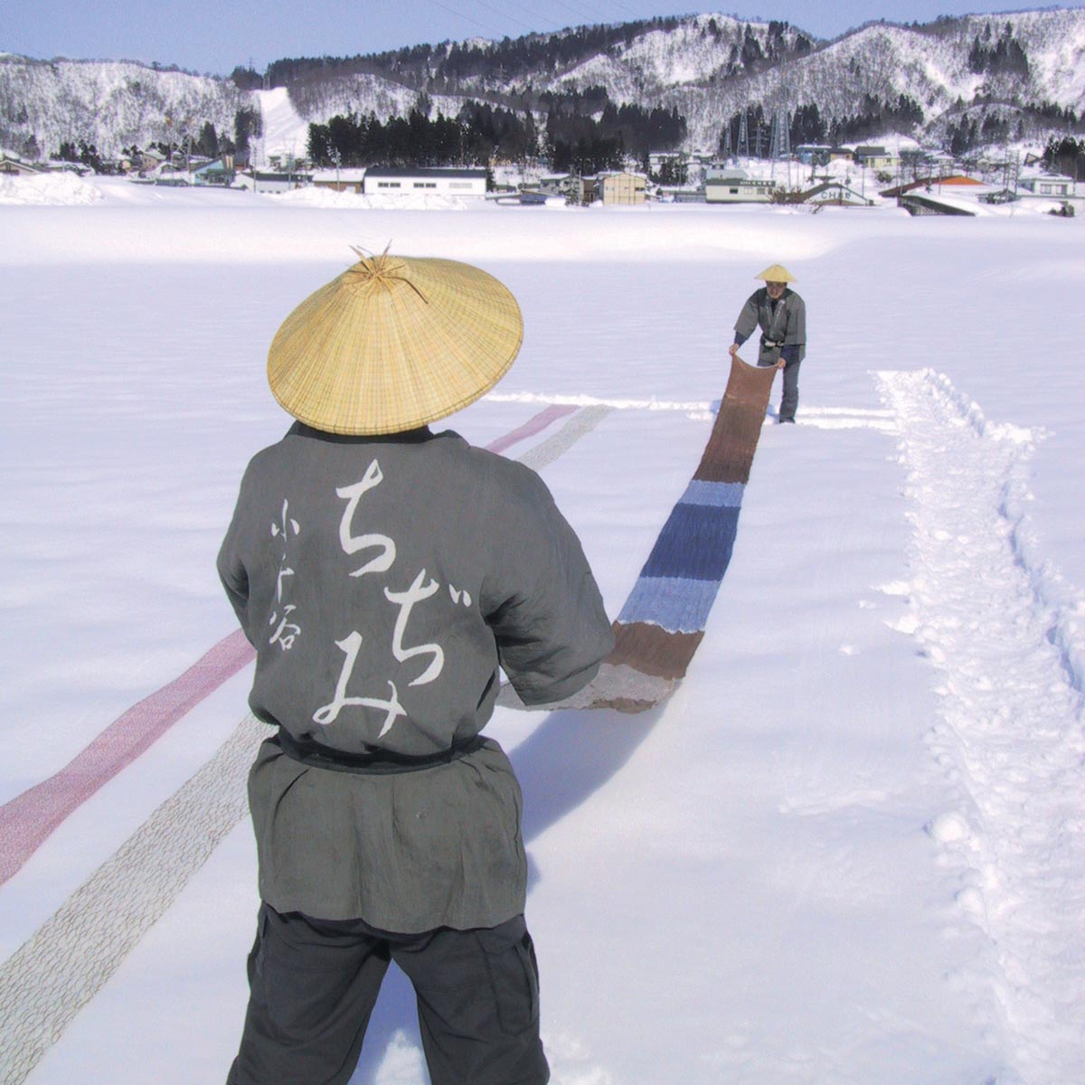 小千谷縮の雪晒し